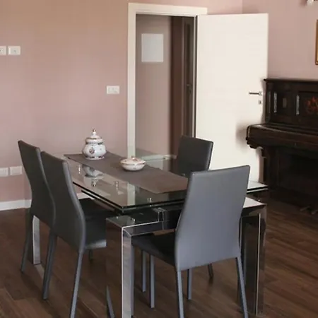 Bed & Breakfast Feni 3*